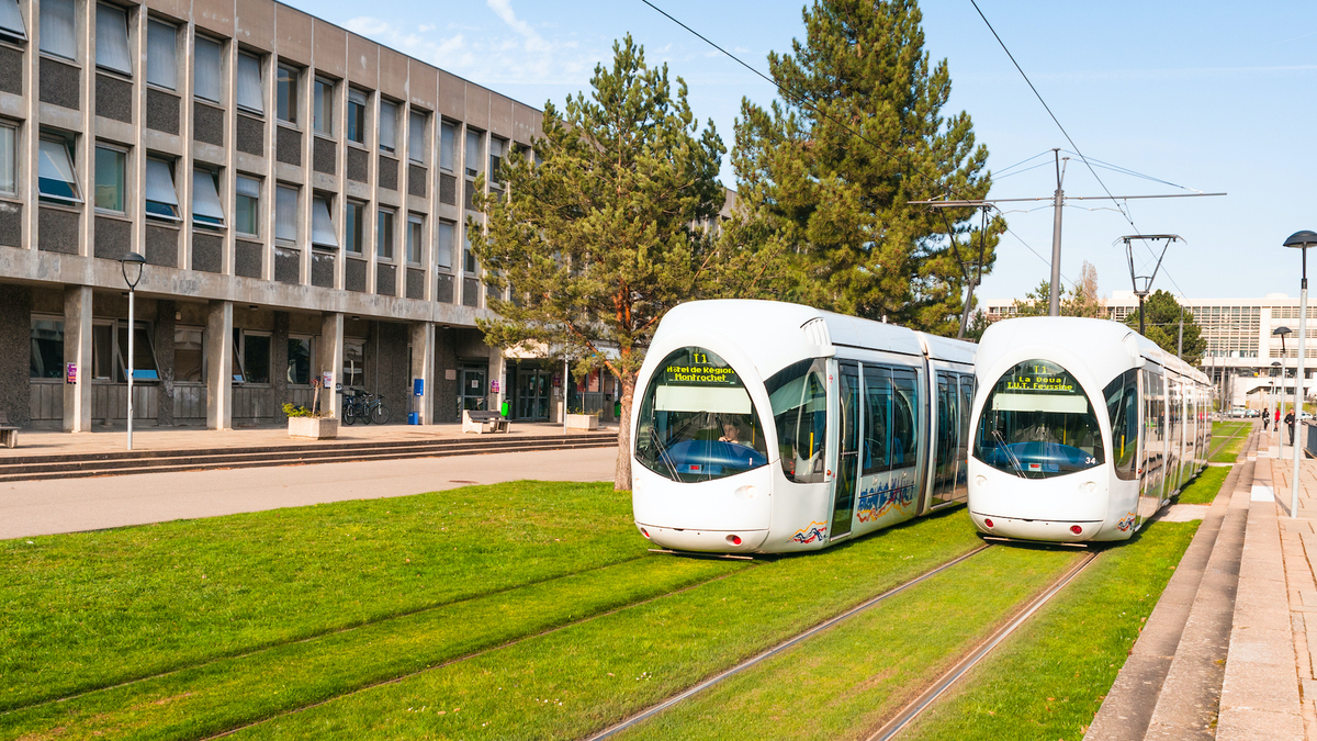 On Conna T Enfin Les Trac S Officiels Des Futurs Tramway T Et T Le