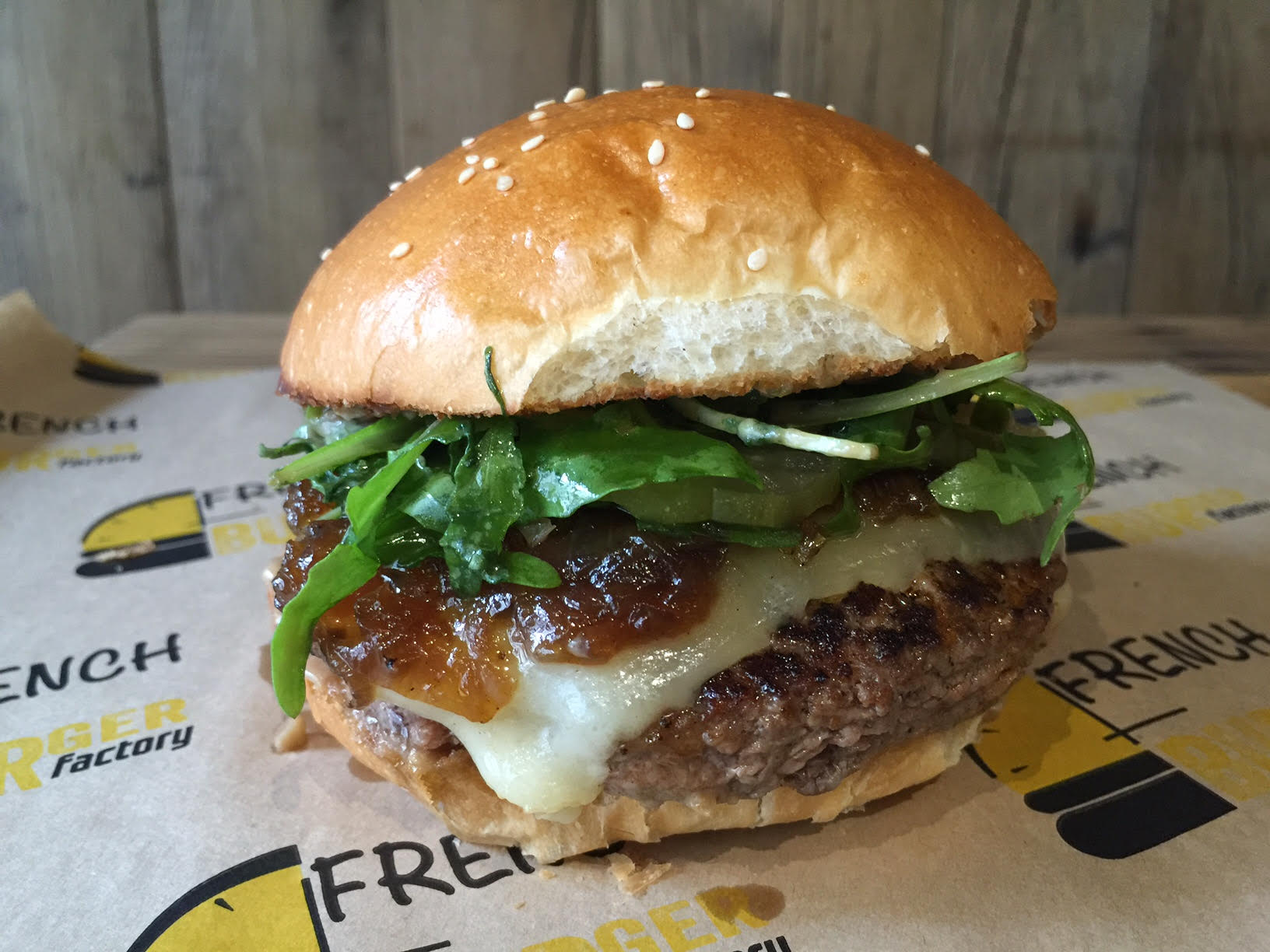 French burger factory des burgers et de la bonne humeur Le Bonbon