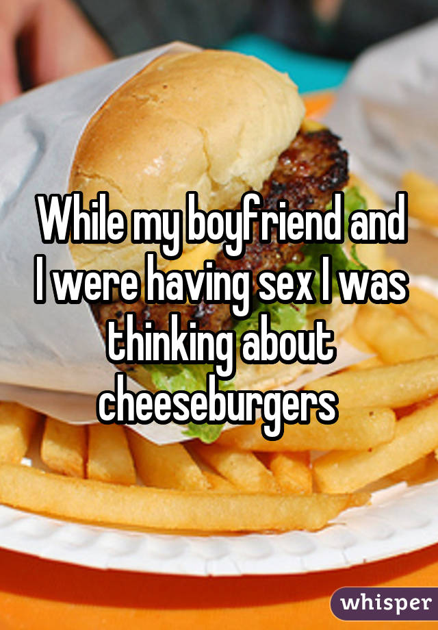 Je pense à des cheesburgers