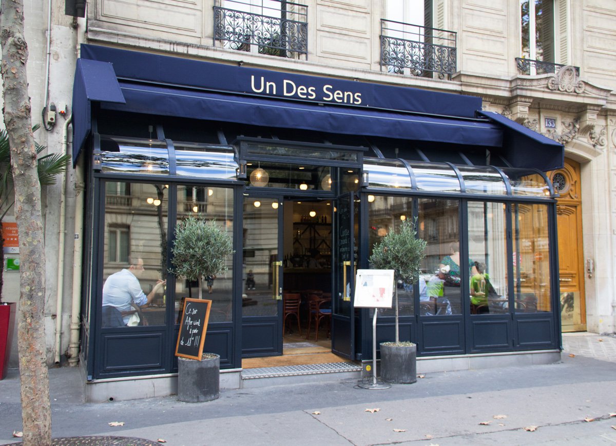 un des sens bistrot paris