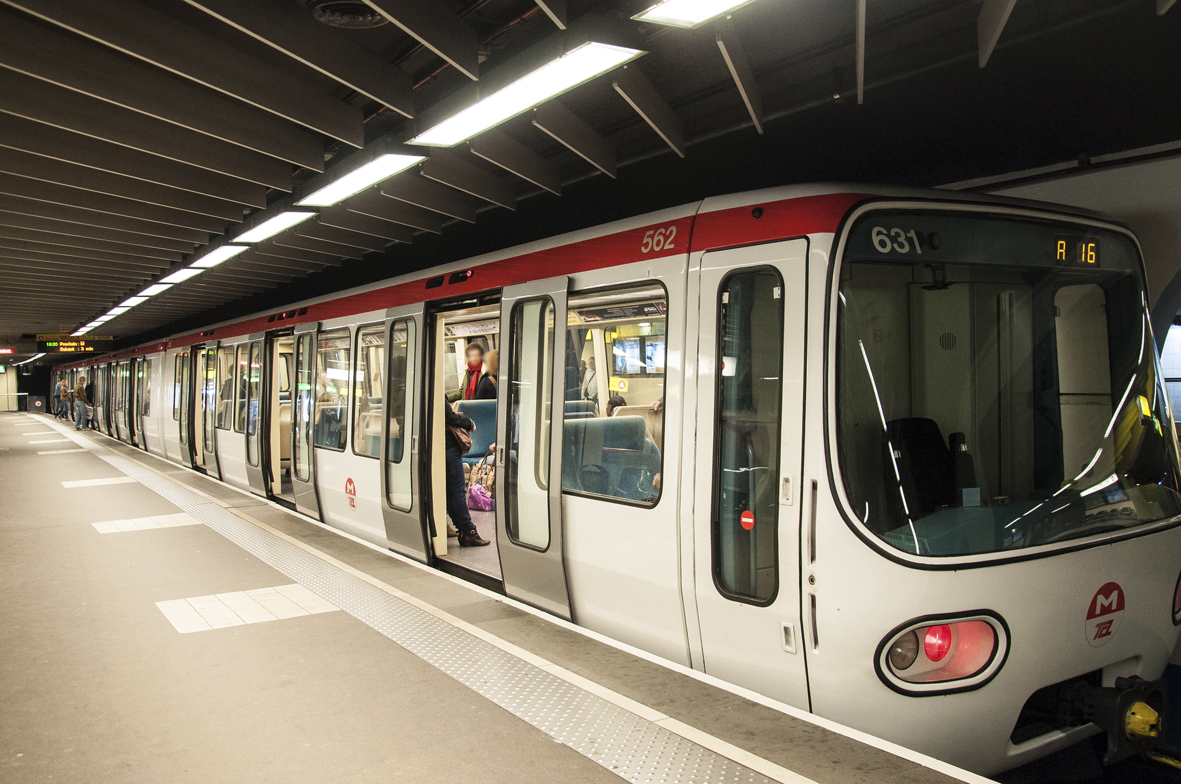 metro-lyon-tcl-transport-réseau