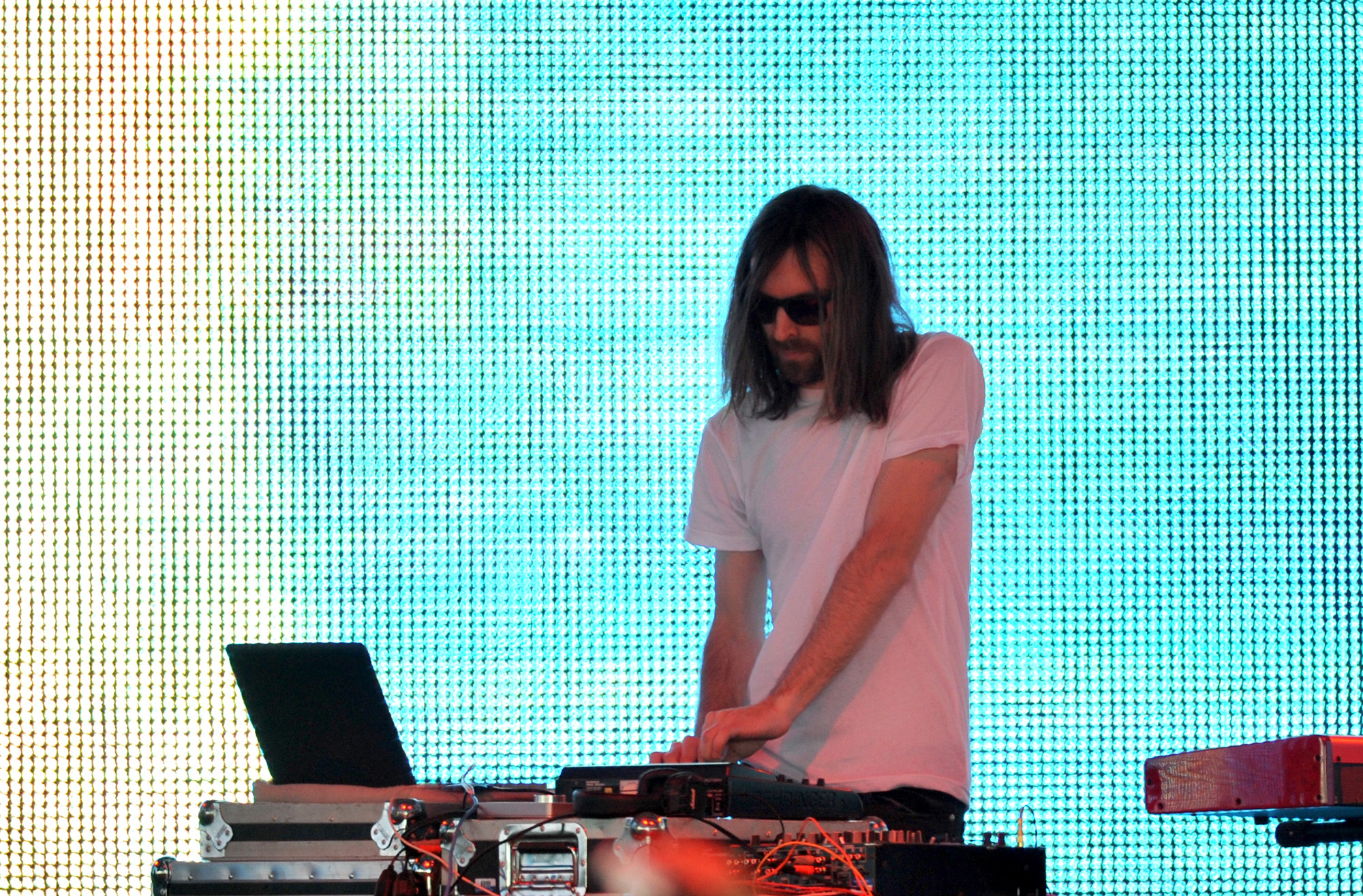 lyon-party-soirée-night-dj-edbanger-breakbot-mix-platine-club