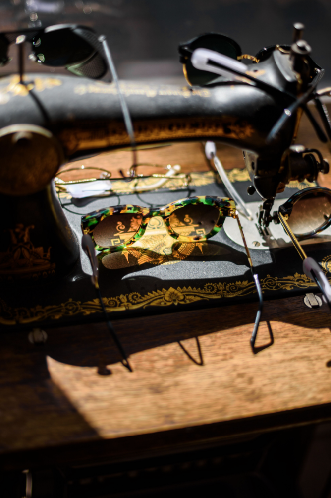 Eyesshowroom boutique lunettes Paris