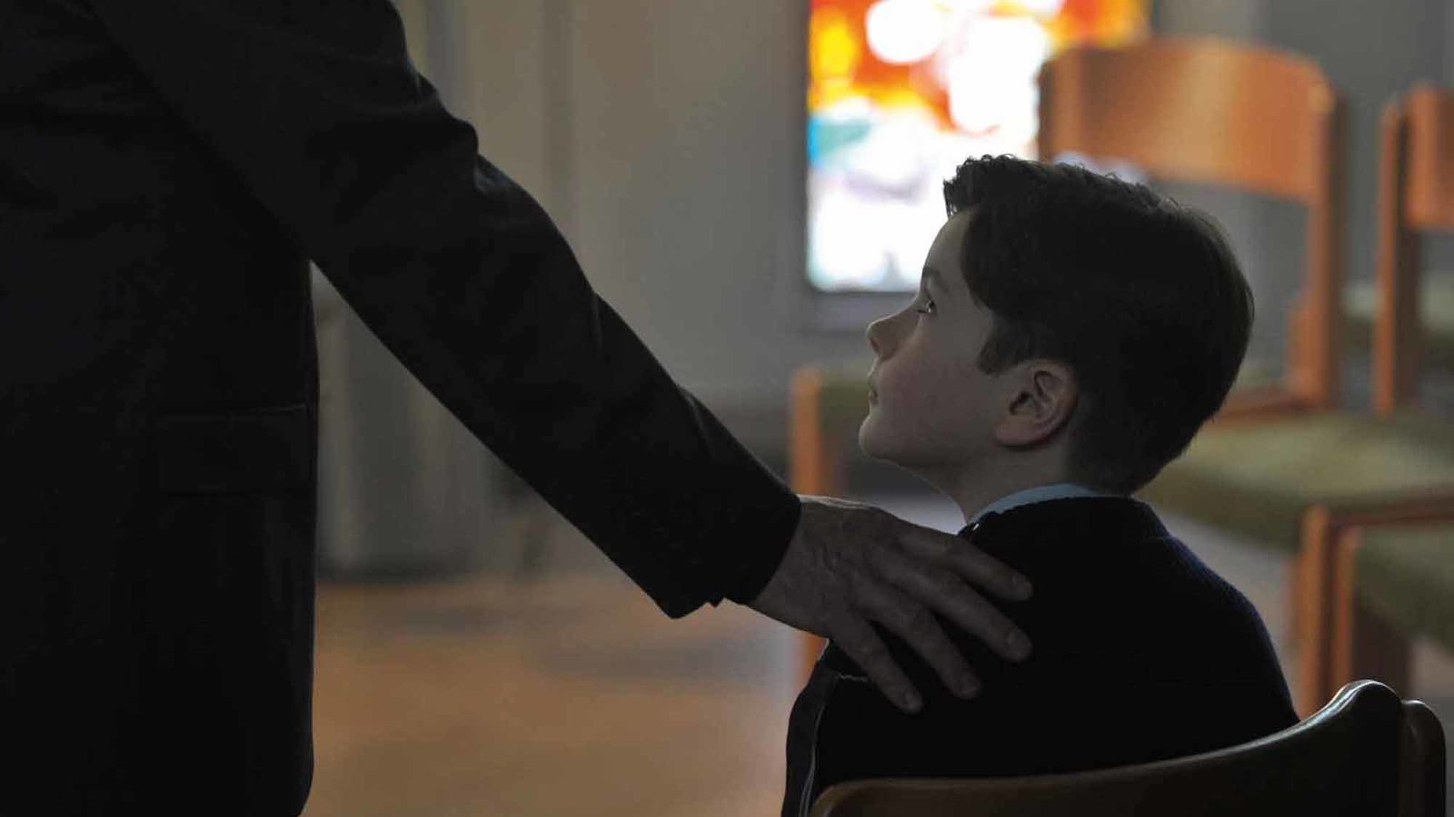 Grâce à Dieu: Trois Actes Et Un épilogue François Ozon Grâce à Dieu : un excellent Ozon, à la hauteur de l'événement
