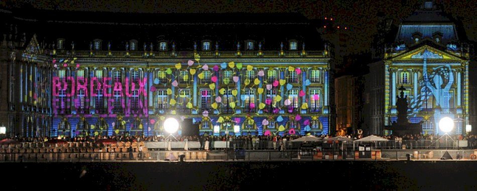 Bordeaux fête le vin à quatre pass... 3g9rf8enj5