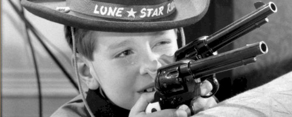 Une ressourcerie invite les enfants à troquer leurs armes pour des jouets 400ufxjmqg