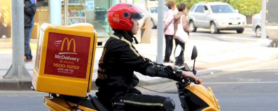 McDonald\'s : la livraison à domicile arrive en France ! 4oispxsnaw