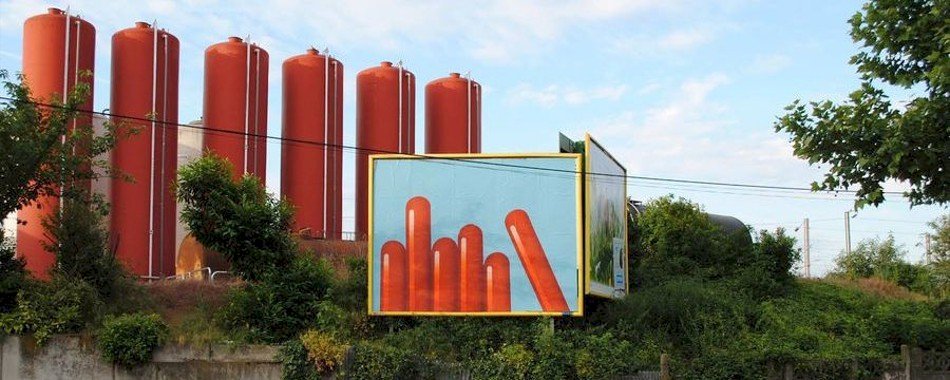 Tout doit disparaître de OX à la New Square Gallery 529qzp0mh0