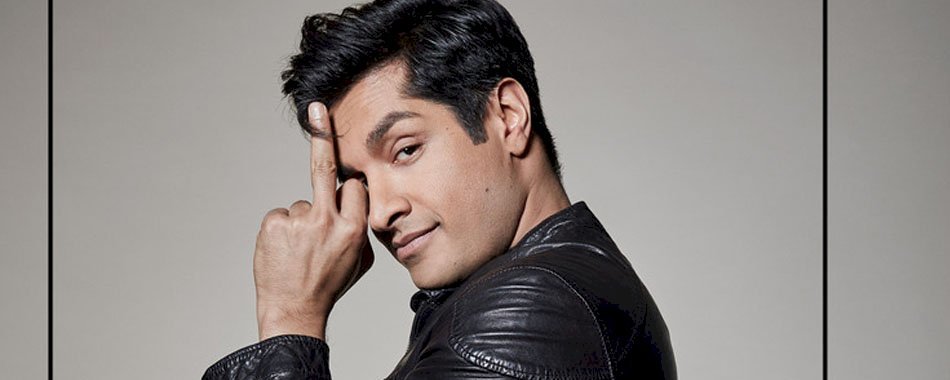 Stand-up : on se bidonne à l’Alhambra avec Sugar Sammy 6ban1anmav