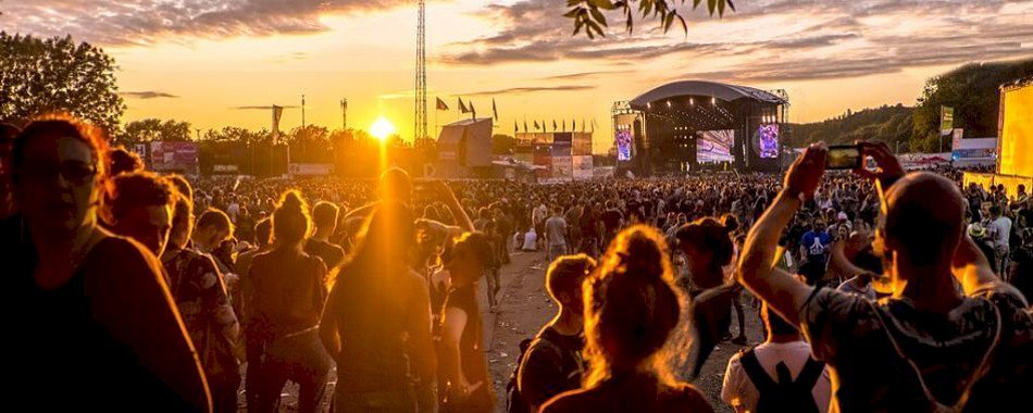 Guide des festivals de la région ! 8sx0ikfgs5