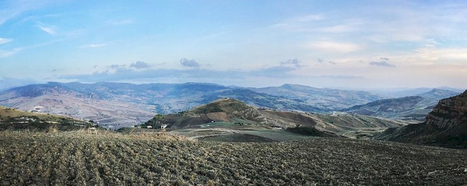 Les maisons d\'un village sicilien en vente à 1€ 8zougp2wn9