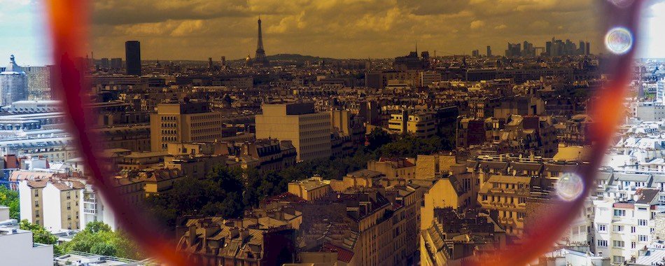 A 16 ans, il photographie Paris depuis les toits a73n404lfk