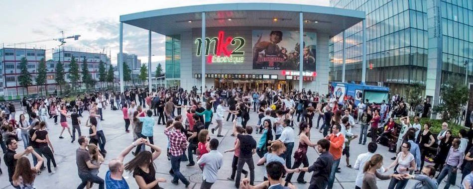 Venez danser gratuitement devant la BnF byf593cza0