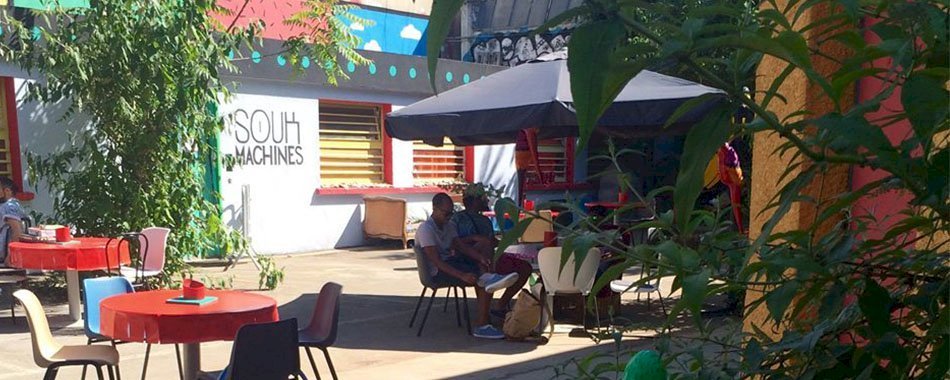 Bonne nouvelle : la Halle Papin rouvre ce week-end, et c\'est open barbecue dg9njkujjc