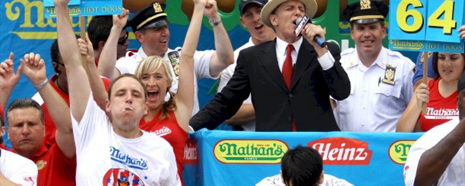 Concours du plus gros mangeur de burger fictzkuhpt