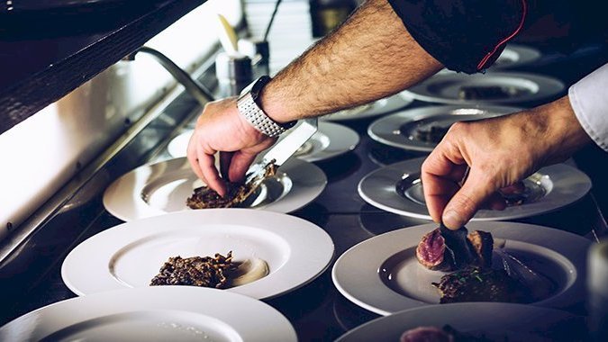 Repas Offert 1 repas acheté = 1 repas offert dans un étoilé, ça te dit ? Le Bonbon