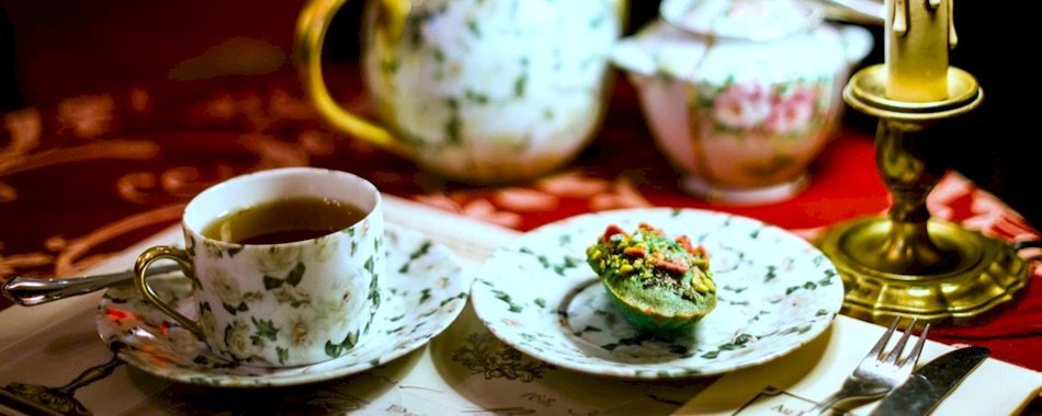 Au Fond du jardin célèbre le mariage d\'Harry et Meghan pendant une semaine royale hqjwxlvvd9