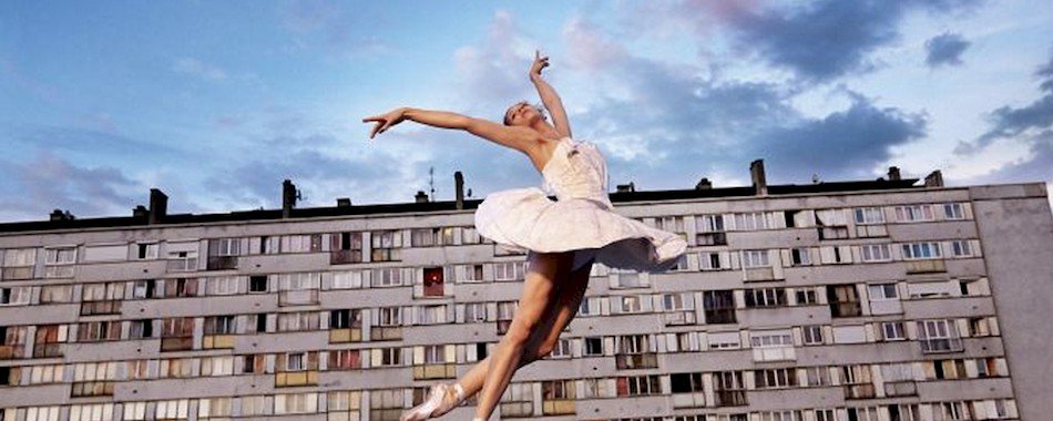 JR expose le portrait d'une génération i8tsy1ezak