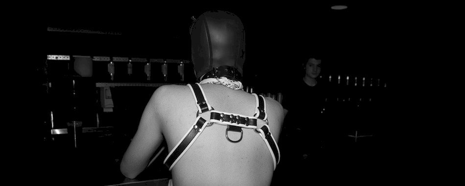 Une soirée techno sexuellement libérée et militante à Lyon kwh367ofwl