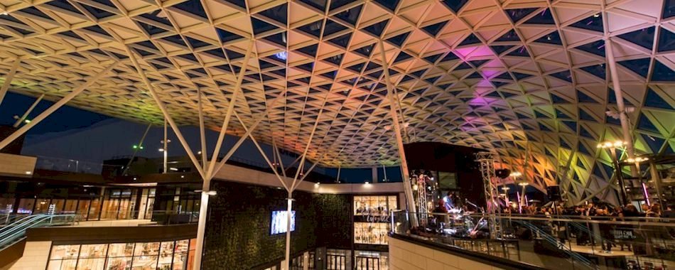 Un nouveau rooftop de 300m² ouvre ses portes ce week-end ! lau2b5umke