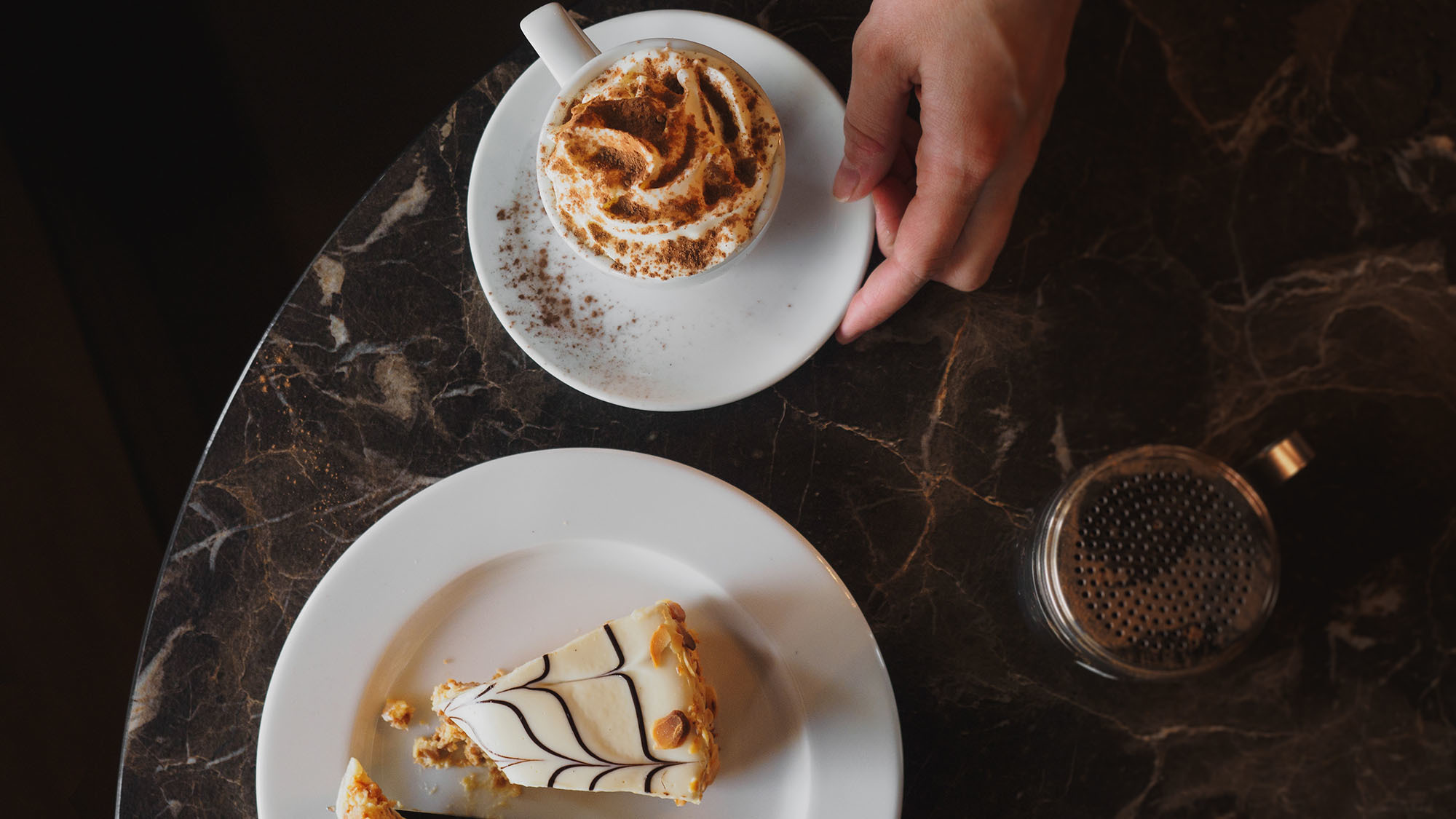 Le premier pop-up café de Vienne débarque en plein cœur de Paris mwoxeqr6tq