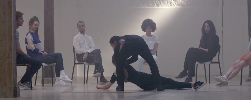 "Hypnotized", le bon clip de la semaine nlbooy7pxs