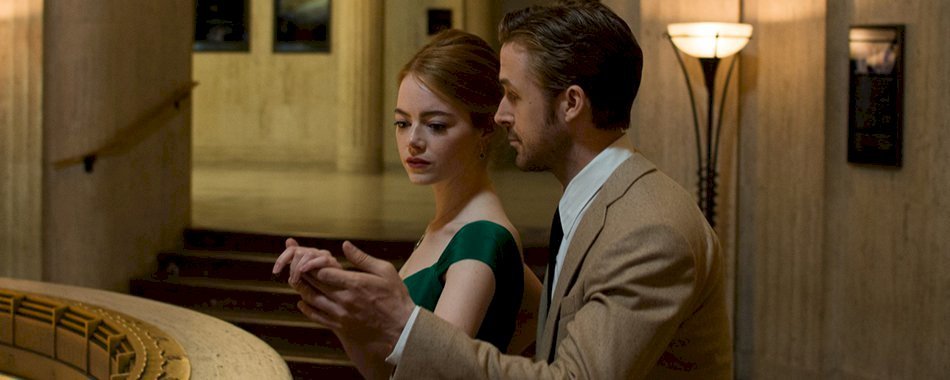 Un mannequin challenge sous le signe de l\'amour à Gare de Lyon pqtfhbbgwl