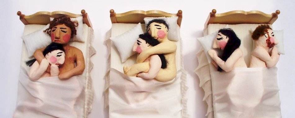 Dormir à gauche du lit rendrait plus heureux r81kdx075g