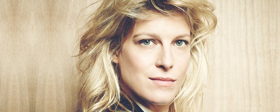 Alexia Barlier, l'actrice frenchy qui monte rkff1n0gj8