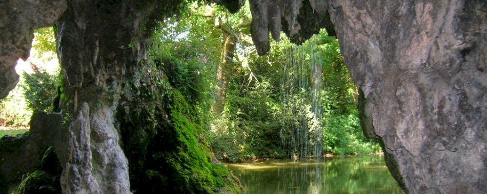 La grotte cachée du Jardin Vauban tdn9ofi3nt