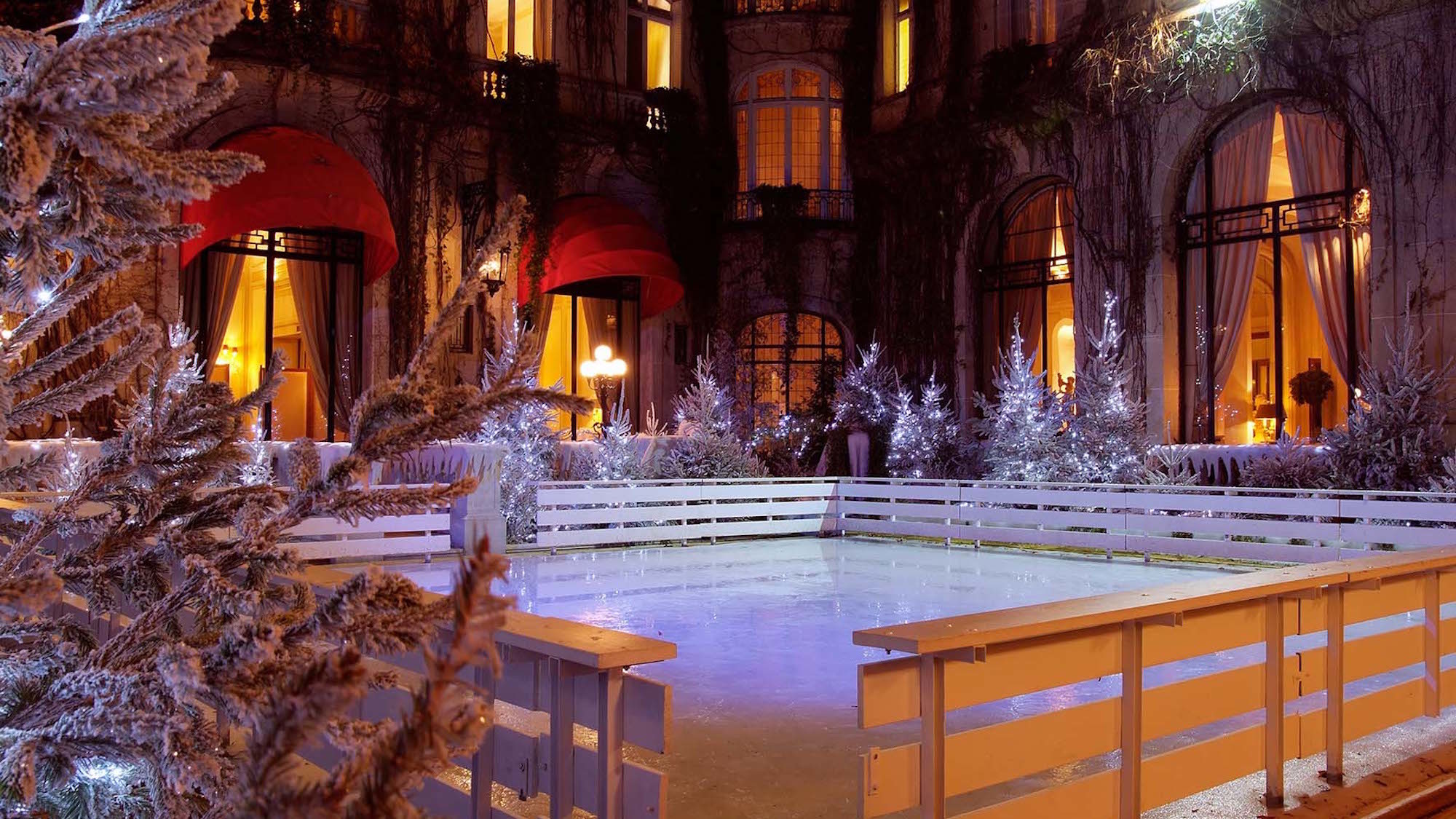 Une patinoire cachée dans un hôtel de luxe 1t1p54wyli