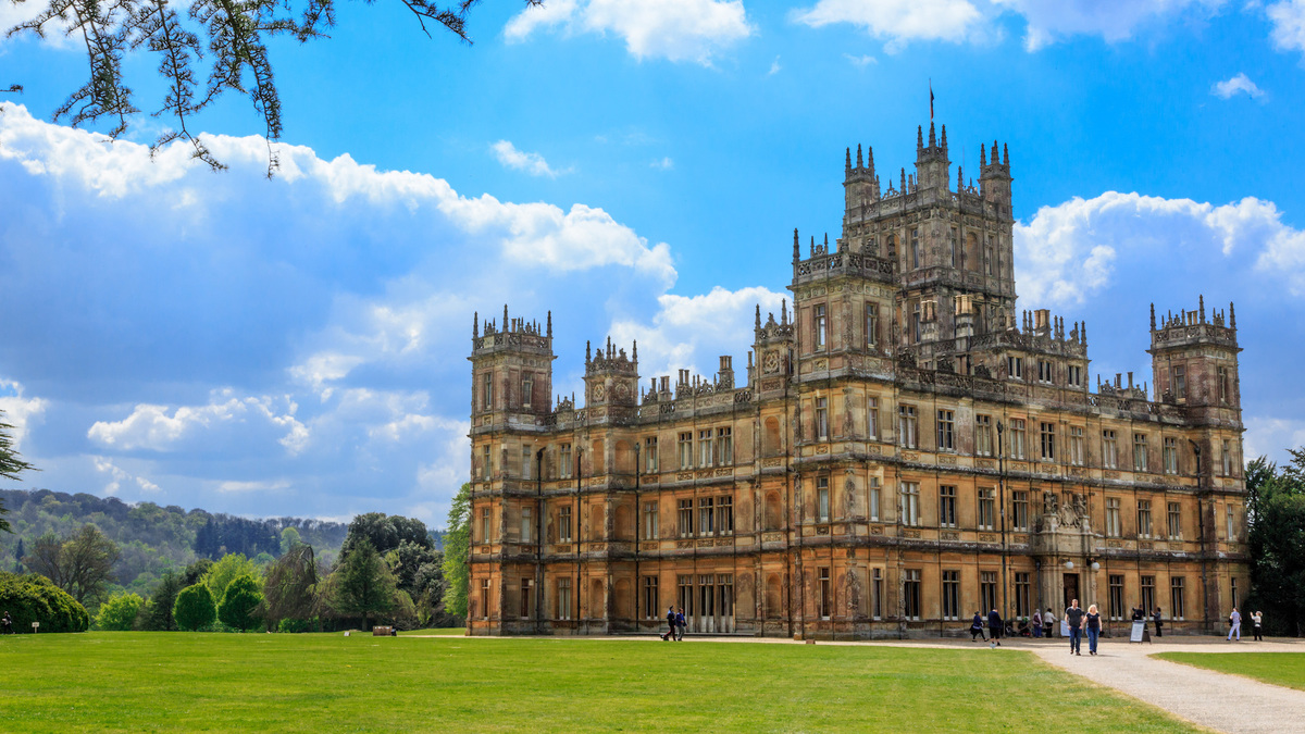 Le château de Downton Abbey est disponible sur Airbnb Le Bonbon