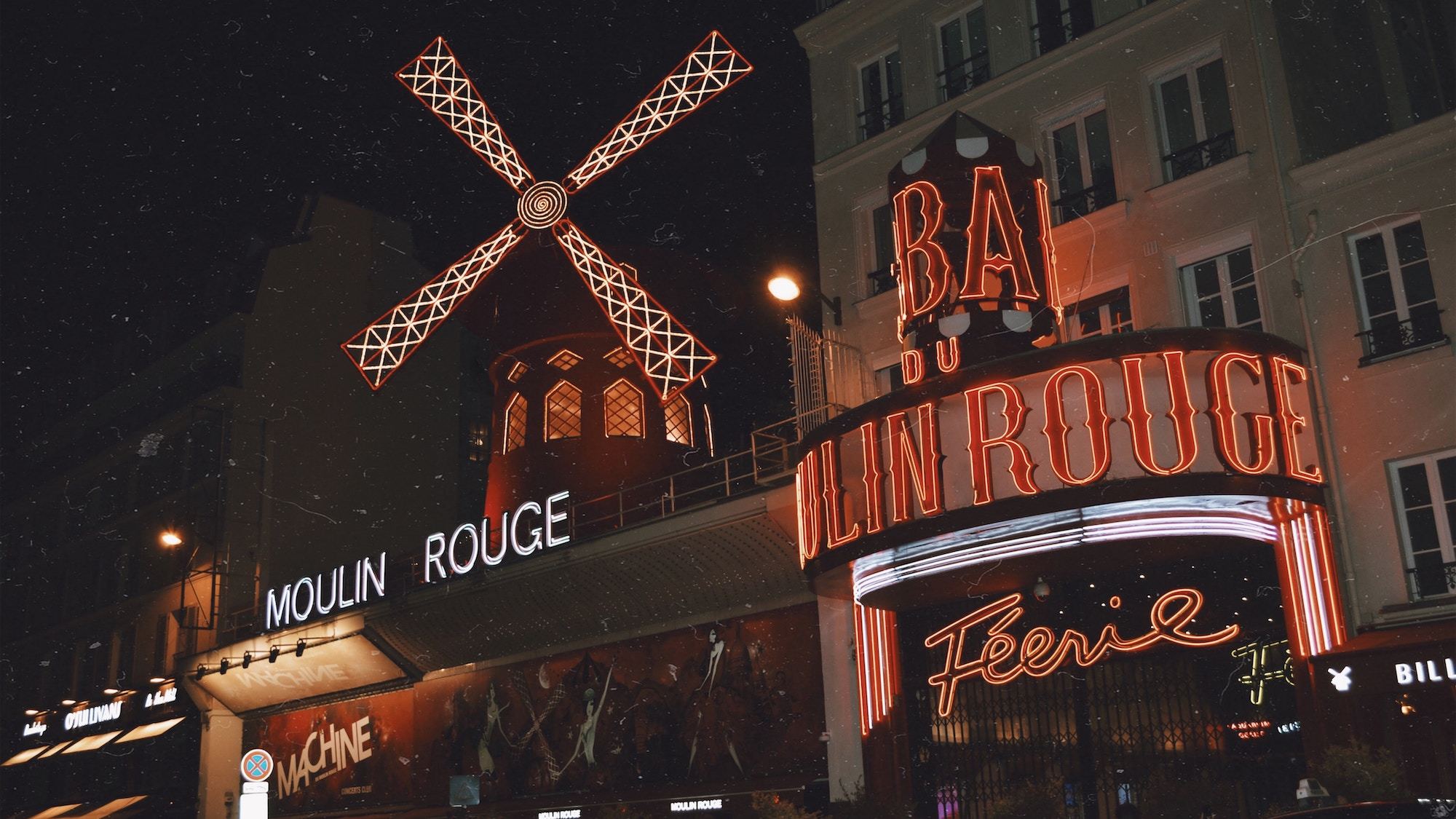 Un spectacle son et lumière pour les 130 ans du Moulin Rouge ekhzda3lkw