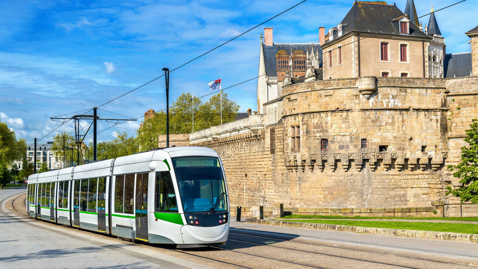 Un deuxième mois gratuit pour les abonnés TAN, bicloo, et certains parkings nantais abonnements-offerts-nantes