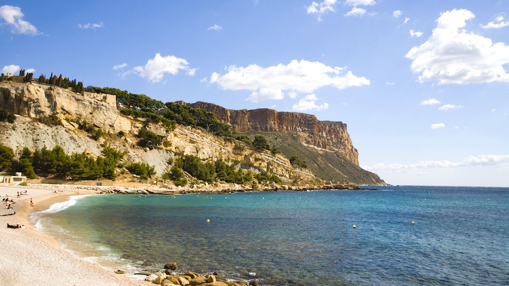 Neufs massifs forestiers autour et à Marseille interdits d'accès istock-96928980