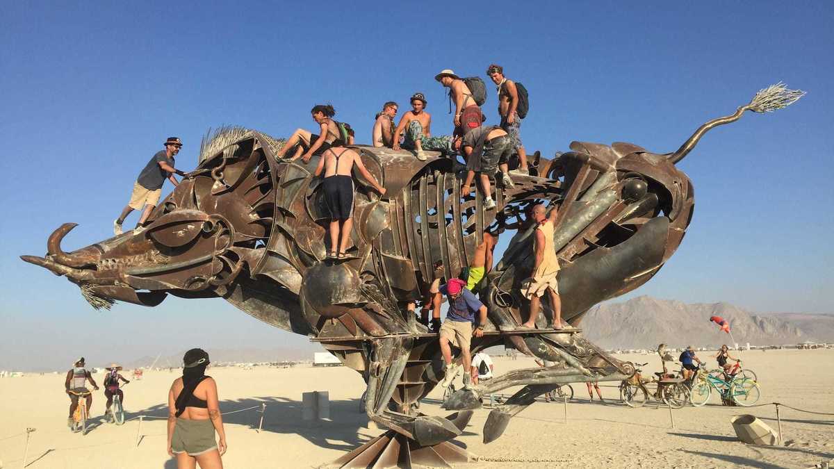 Burning Man : un nouveau documentaire nous plonge dans le montage du ...