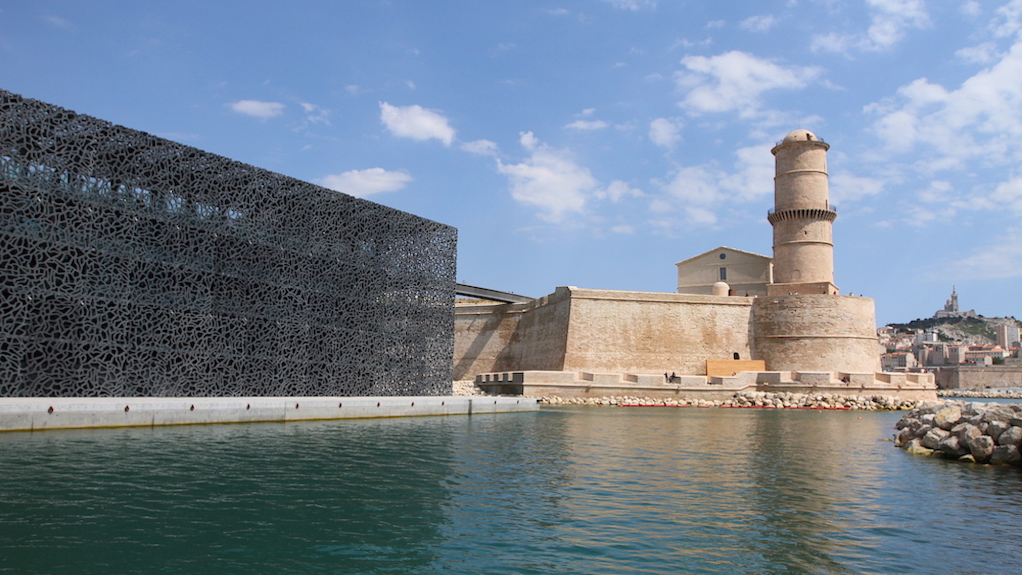 Réouverture du Mucem prévue pour fin juin 18-ensemble-fort-saint-jean-et-j4-c-mucem-agnes-me