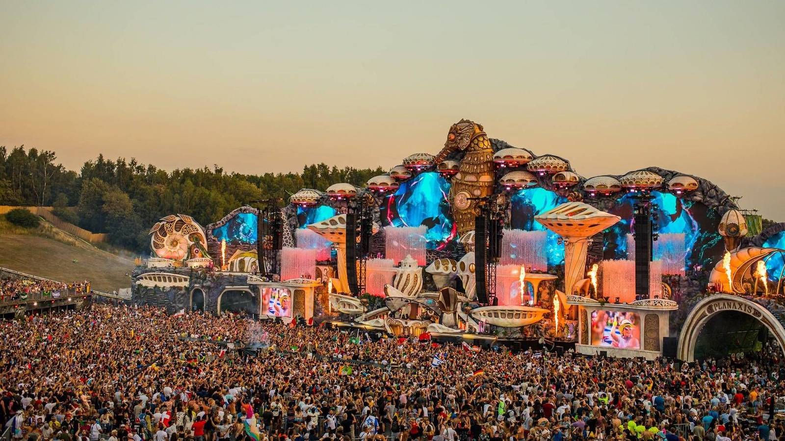 Tomorrowland organise le plus gros festival digital du monde, sur 8