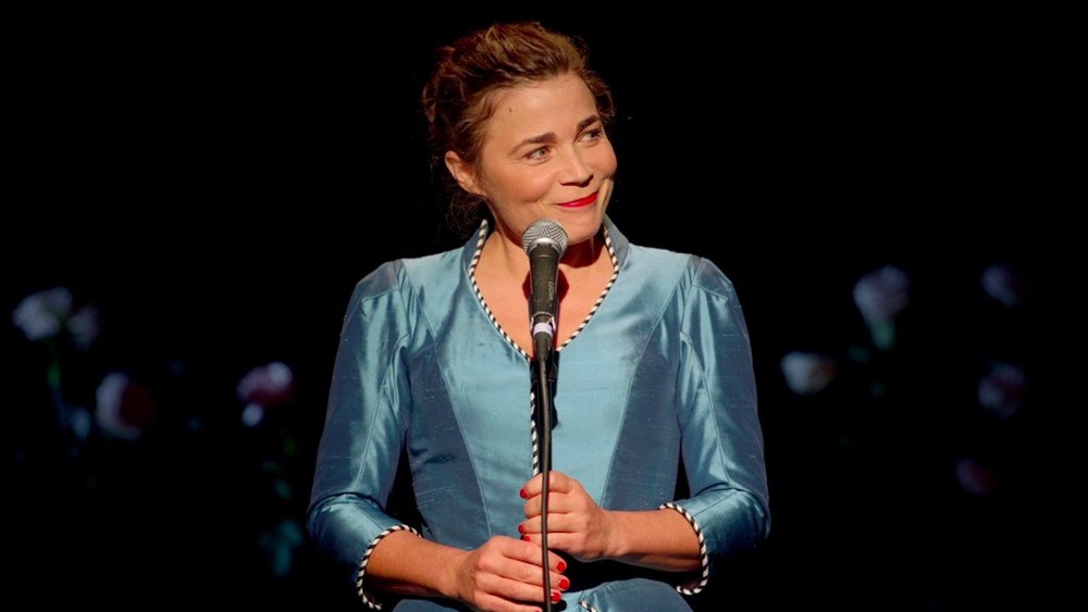 Blanche Gardin sera la Grande Prêtresse du Fifigrot en septembre à Toulouse blanche