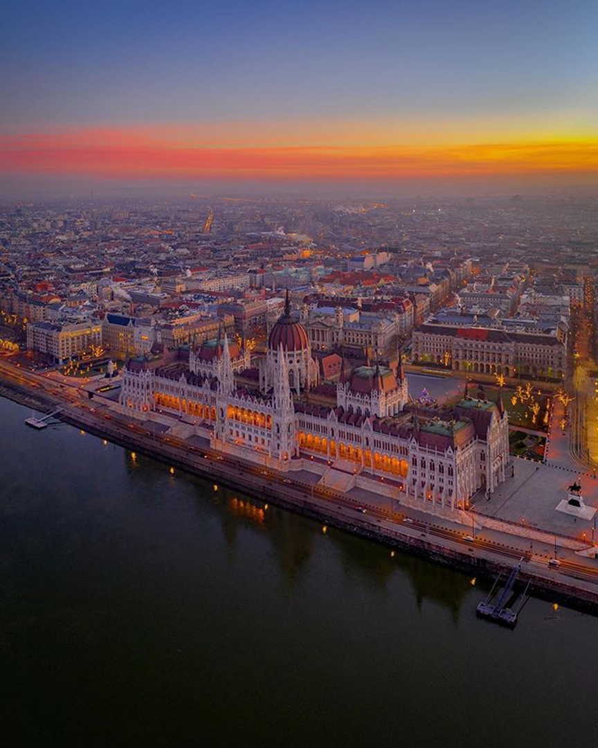 Budapest source Budapestravel