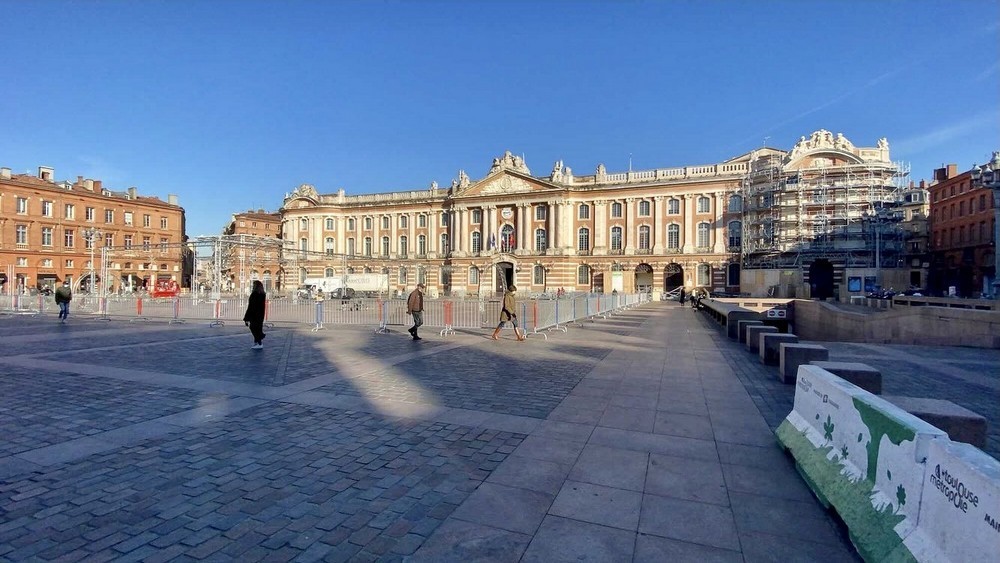 Le village de Noël de Toulouse s'installe finalement sur la place du