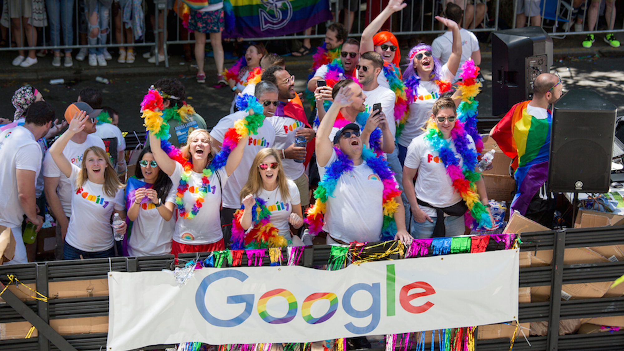 SEO Lesbienne : elles se battent pour changer les résultats Google sur les  lesbiennes | Le Bonbon