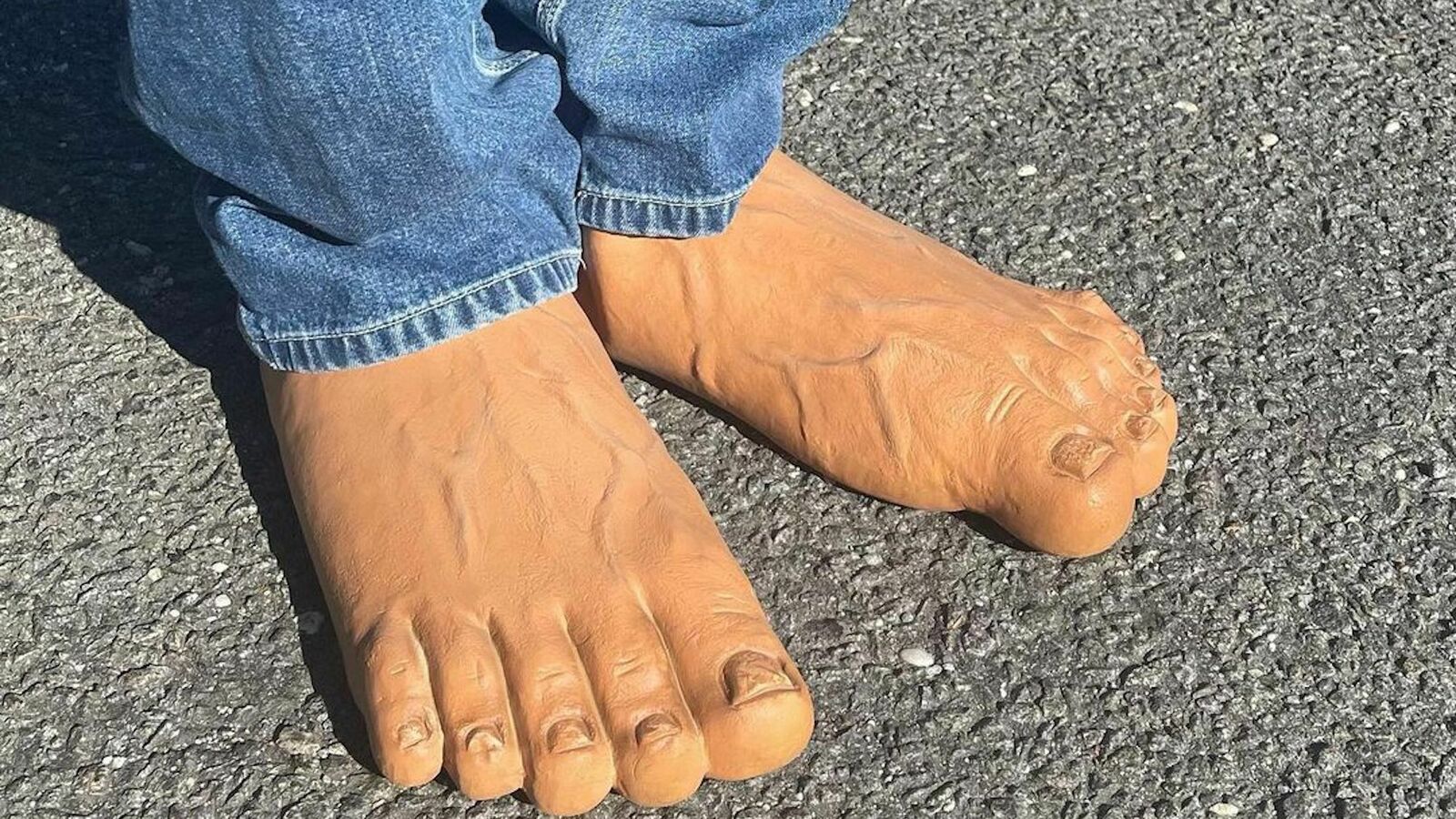 chaussure en forme de pied