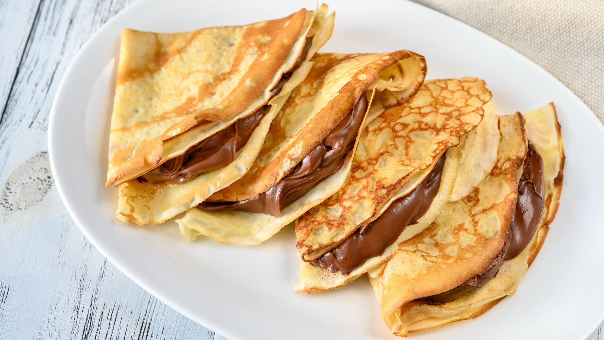 Distribution gratuite de crêpes aujourd’hui pour la Chandeleur à Paris istock-1192912341