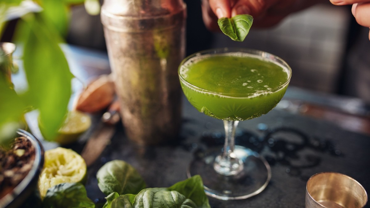 Le Gin Basil Smash le nouveau cocktail qui va faire vibrer ton été