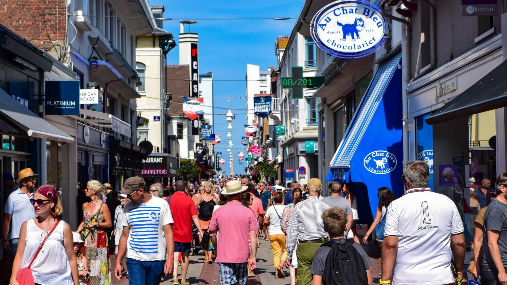 Covid : certaines villes des Hauts-de-France réinstaurent le port du masque à cause du variant Delta touquet-masque