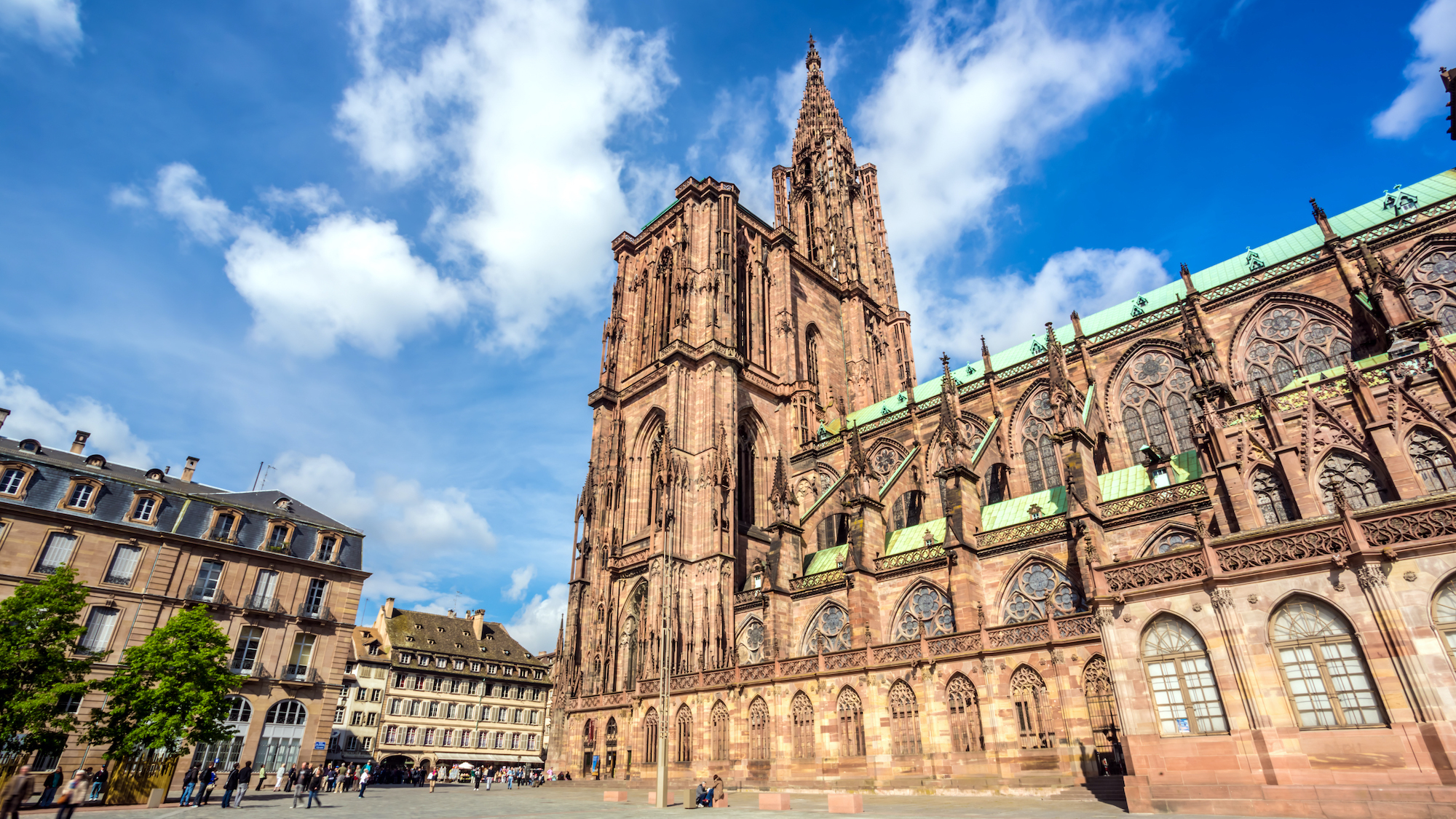 Covid-19 : voici les nouvelles mesures que devrait annoncer Emmanuel Macron ce soir istock-469119904