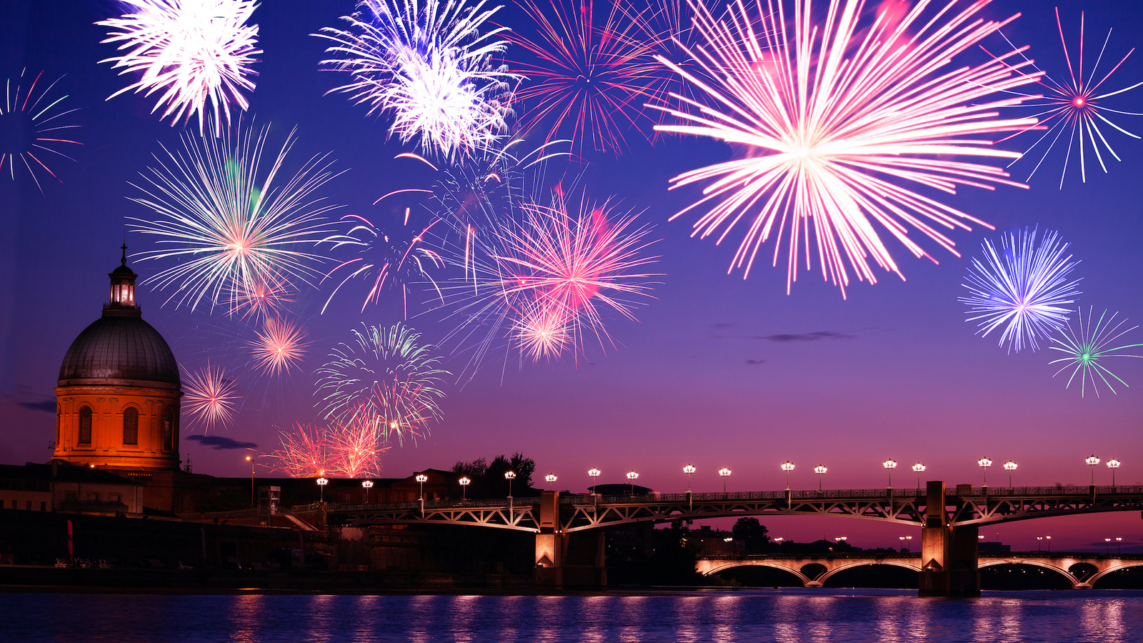 Les photos les plus magiques du feu d'artifice du 14 juillet à Toulouse Good Vibes Toulouse Les photos les plus magiques du feu d'artifice du 14 juillet à Toulouse Good Vibes Toulouse
