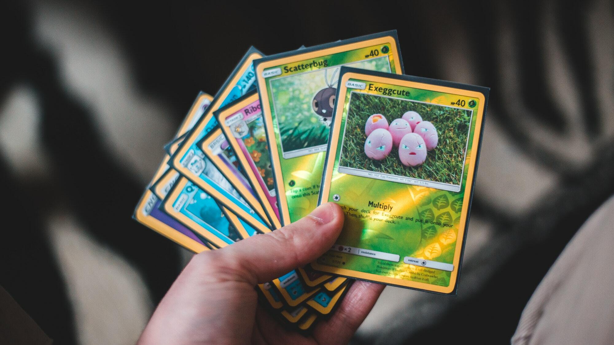 12.000 euros pour un Dracaufeu : Comment savoir si votre carte Pokémon a de  la valeur ?