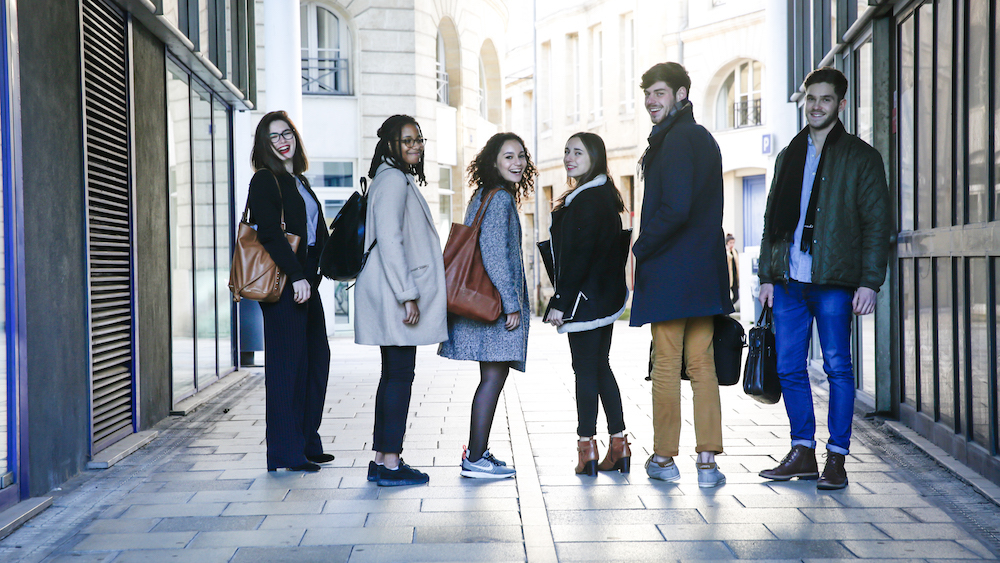 Découvrez l'école des métiers de la communication la plus prisée de Toulouse -26a2638